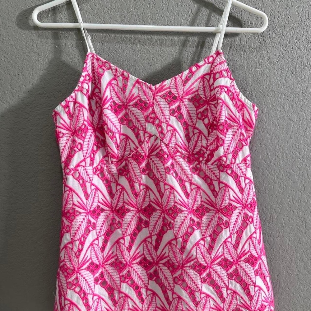 Crown & Ivy Pink White Eyelet Embroidered Tank Top Size 6 Barbiecore Coquette